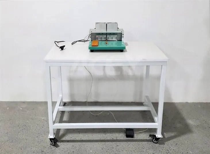 battery tab cutting machine